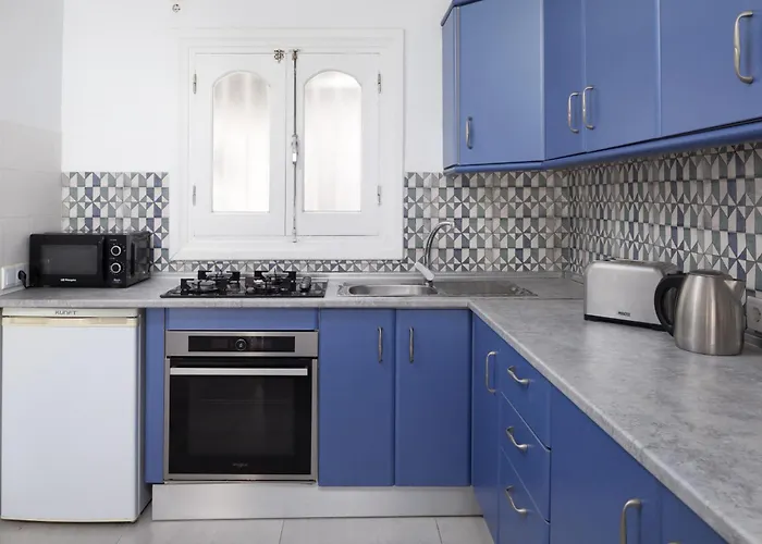 Bright Spacious 1 Bed Apartamento *