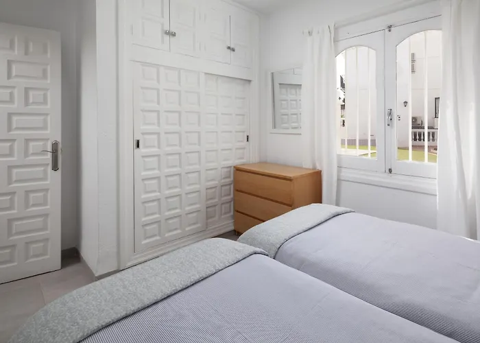 Bright Spacious 1 Bed Apartamento