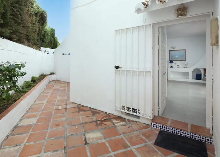 Bright Spacious 1 Bed Apartamento