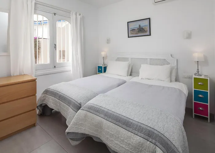 Bright Spacious 1 Bed Apartamento *