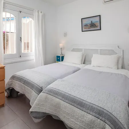 Bright Spacious 1 Bed Lejlighed Nerja